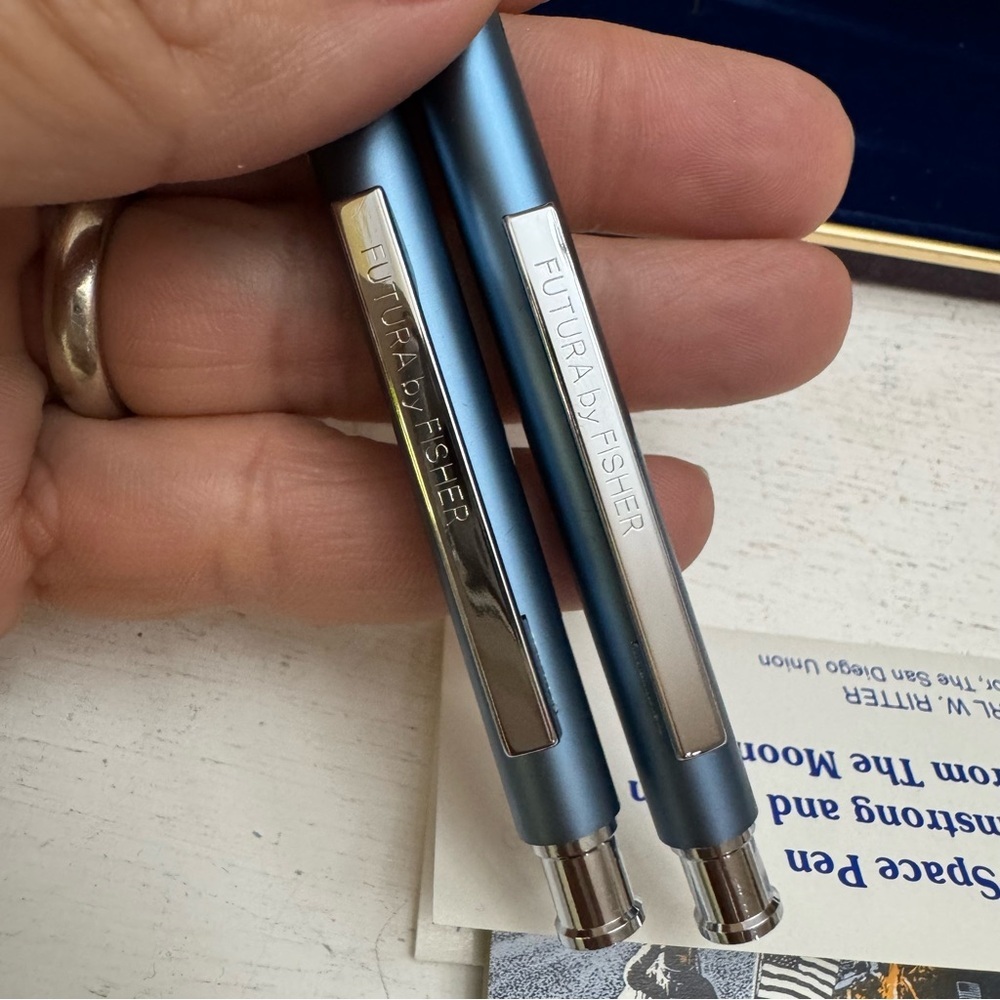 Vintage Futura by Fisher Space Pen & Pencil Set in Blue and Silver - Picture 9 of 16